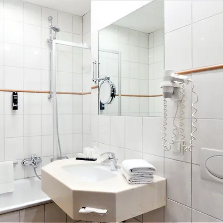 The Ascot Szálloda 4*