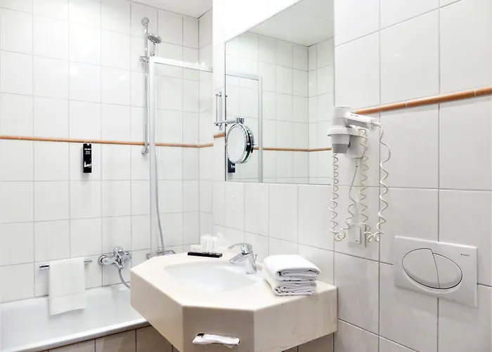 ذا أسكوت فندق 4*