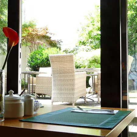 The Ascot 4* Colónia