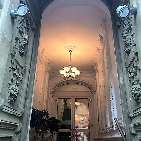 The Ascot Otel