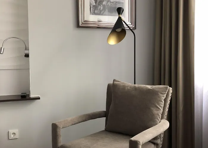 ザ アスコット ホテル 4*