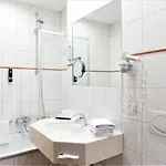 The Ascot מלון 4*