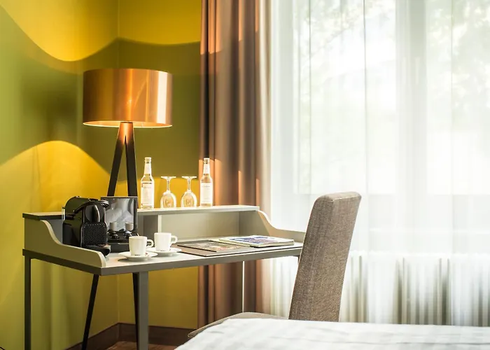 Hotel The Ascot Colónia